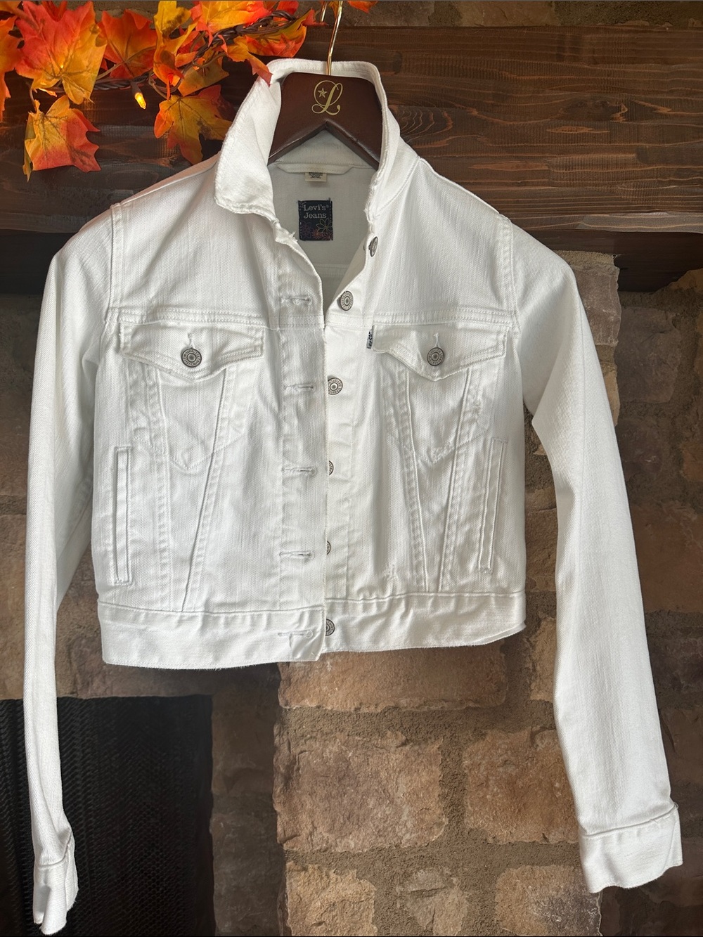 Levi's Women's White Denim Trucker Jacket - Crisp White Jean Jacket Distressed